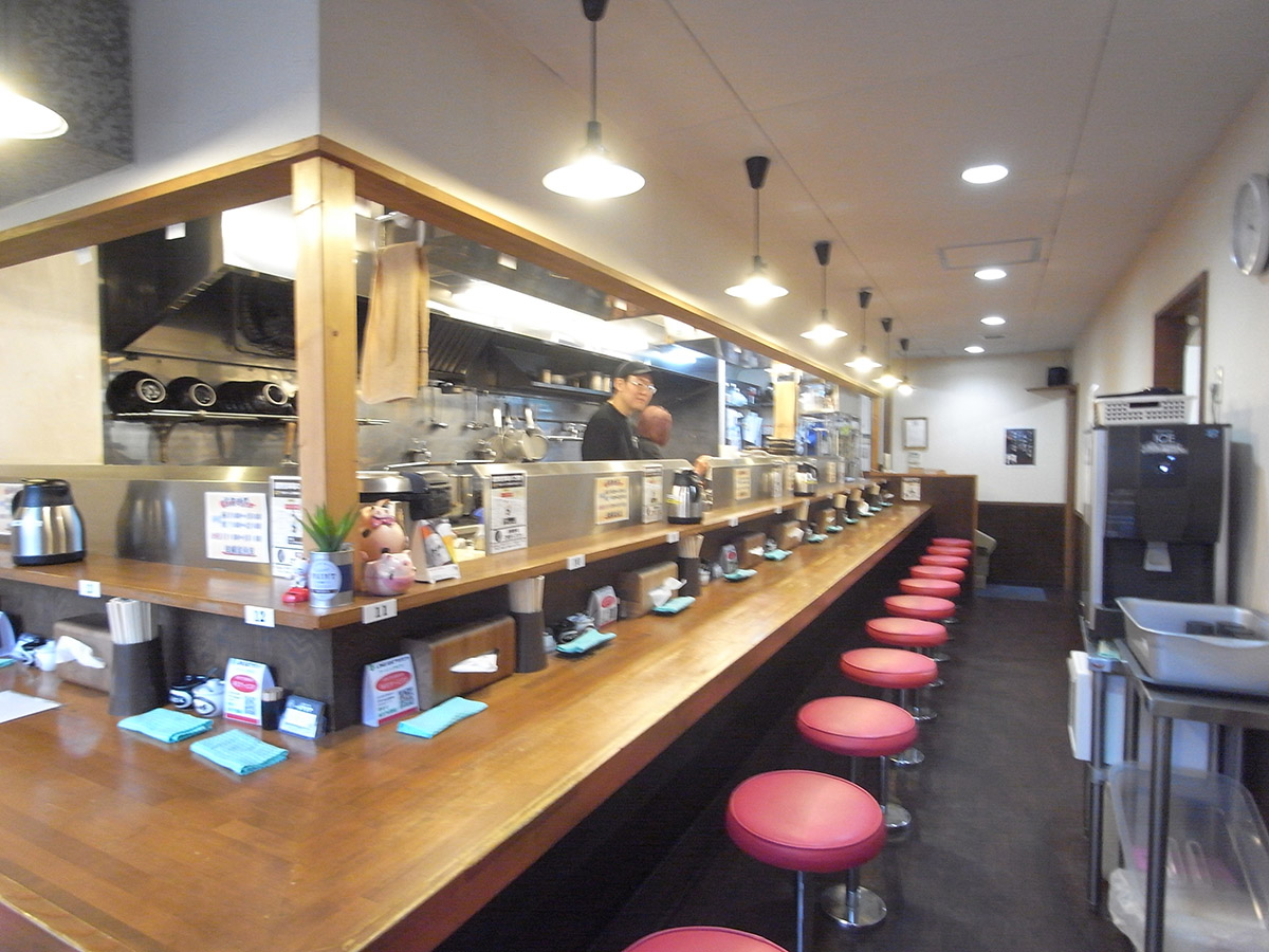 どやどや 店内